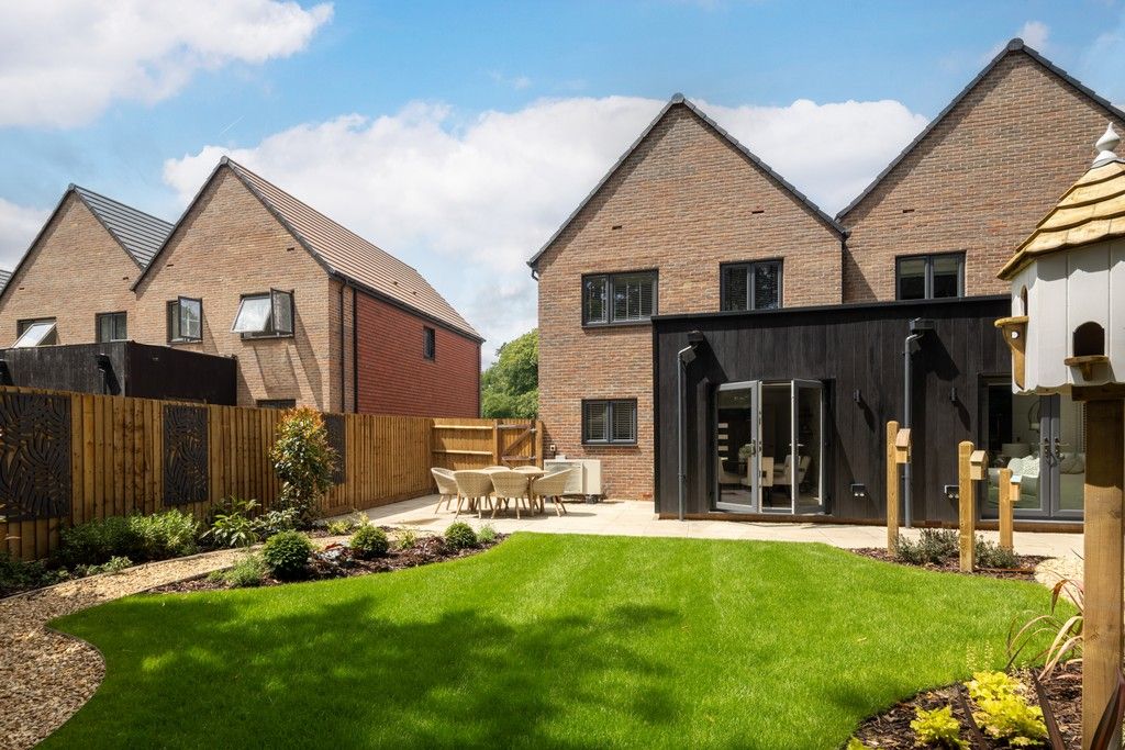 Additional image 11 of 3 bed semi-detached house for sale"The Roe" at Concorde Drive, Weybridge KT13