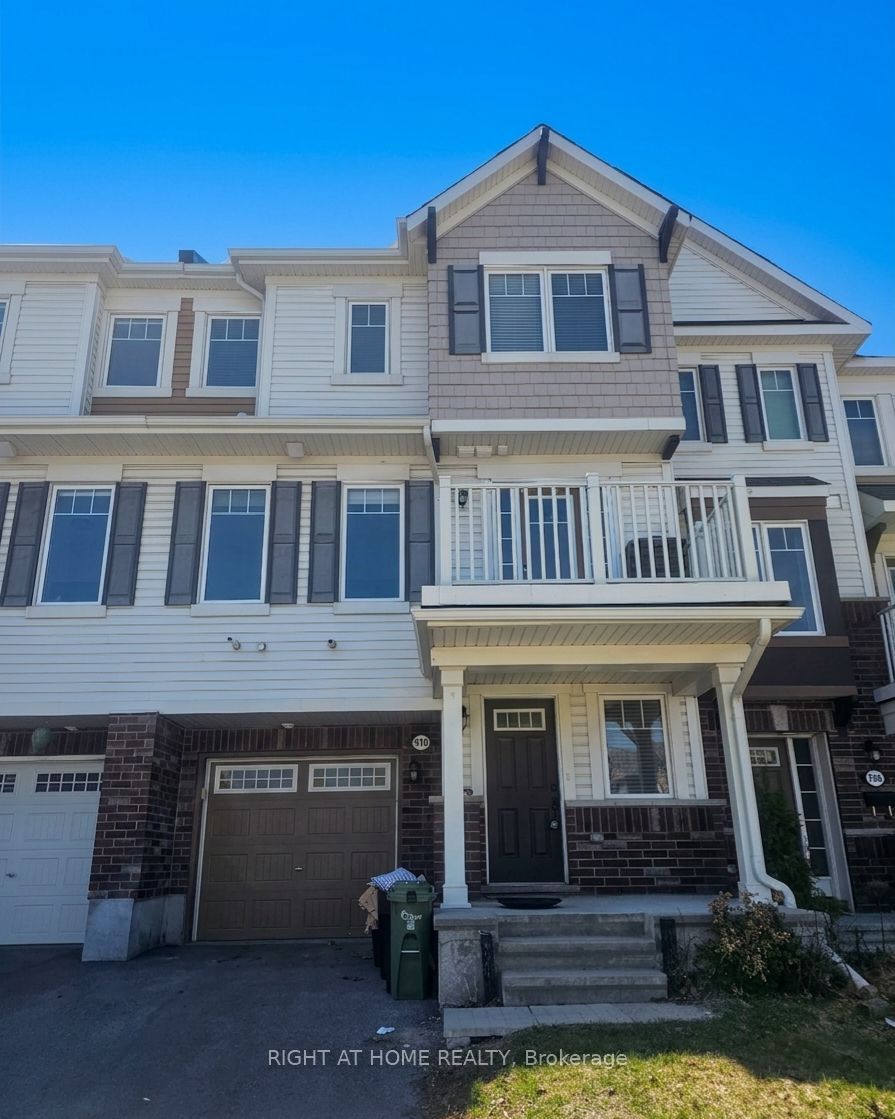 910 Fameflower Street, Ottawa, ON, K2J 6H3