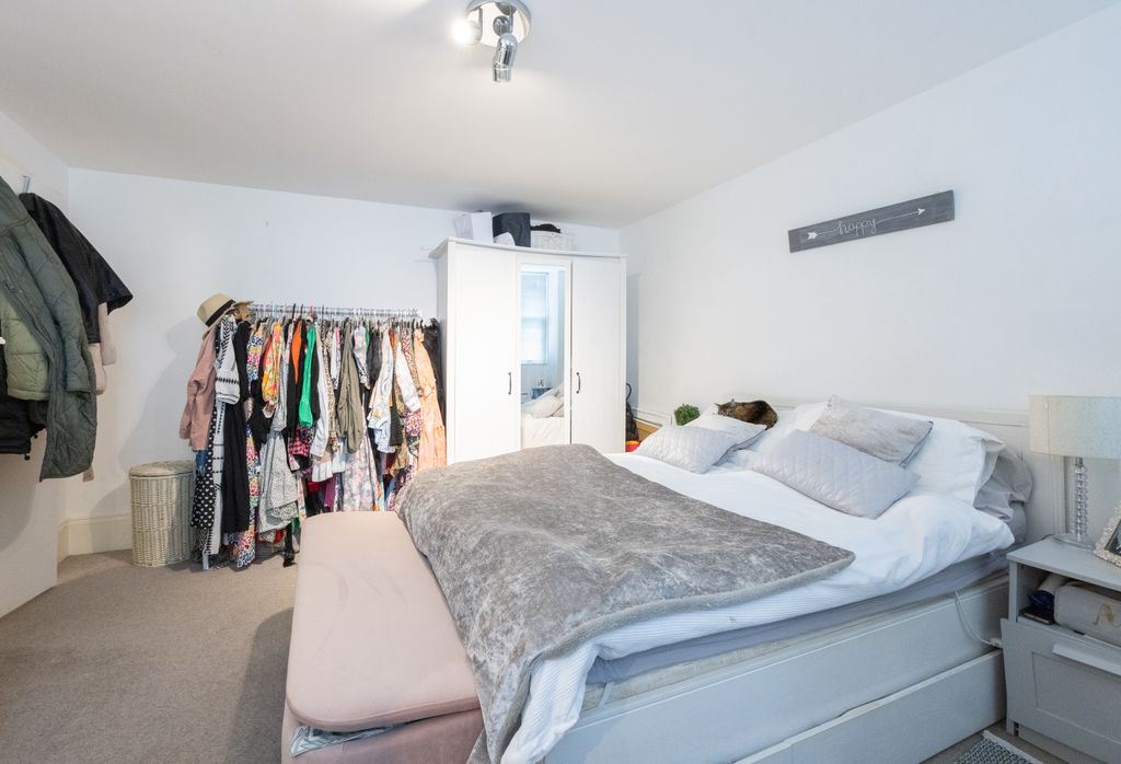 Additional image 8 of 1 bed flat for sale25 Duhamel Place, St. Helier, Jersey JE2