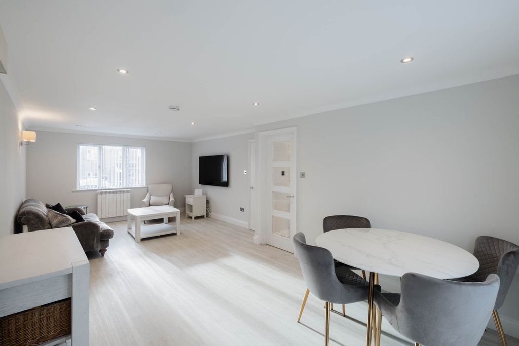 Additional image 10 of 3 bed semi-detached house for sale16 Le Clos De Debenaire, St. Helier, Jersey JE2