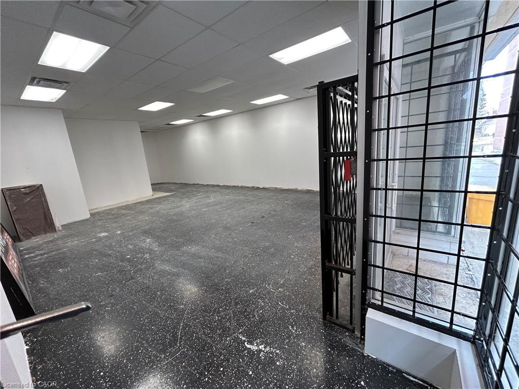 Additional image 2 of 37-1077 North Service Road, Mississauga, ON, L4Y 1A6