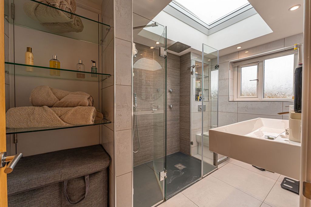 Additional image 32 of 4 bed detached house for saleHeronston Close, Undy NP26