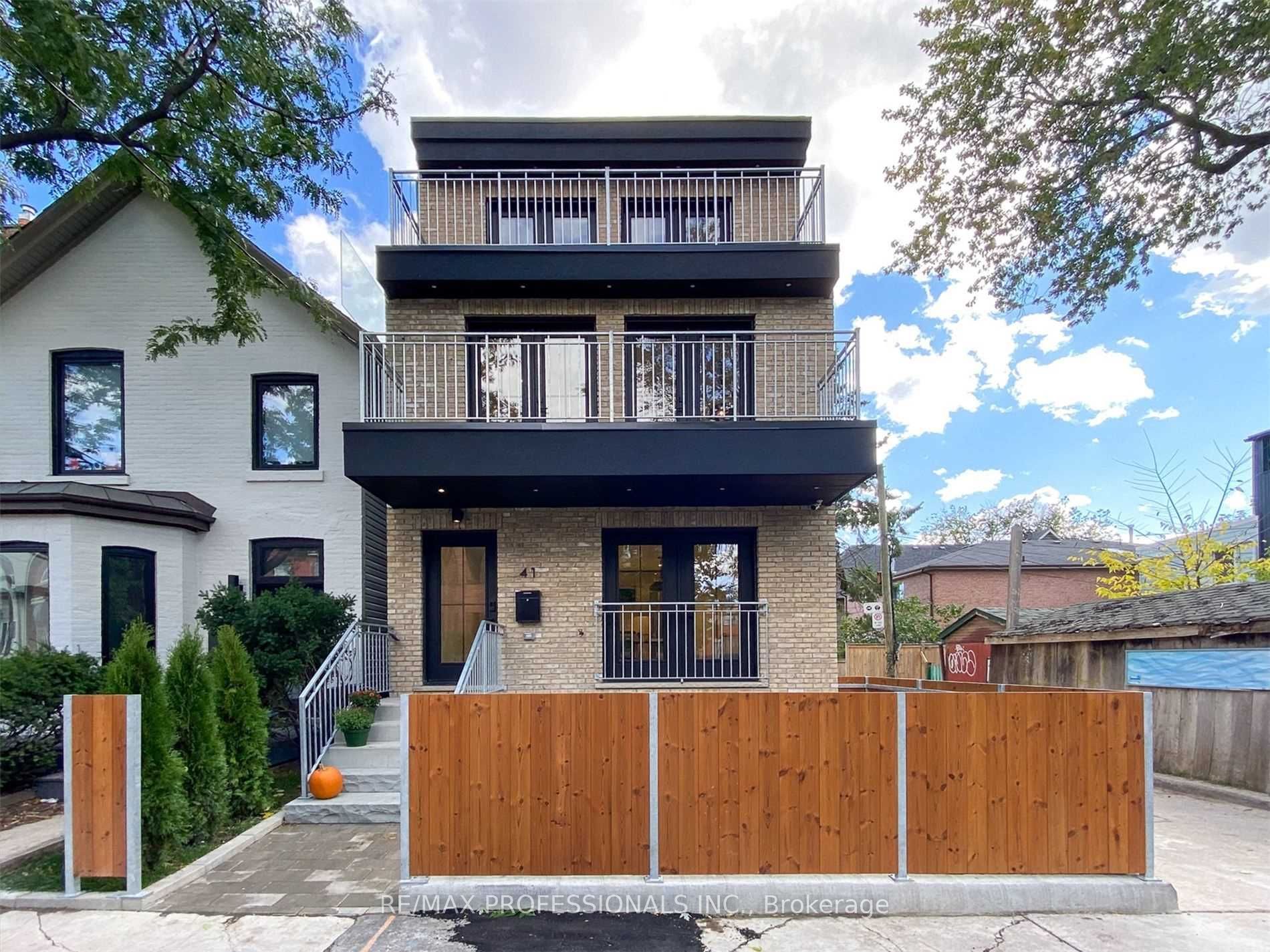 B-41 Rolyat Street, Toronto, ON, M6J 1S5