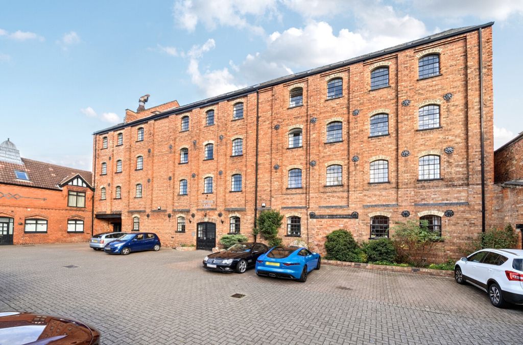 Additional image 6 of 2 bed flat for saleCrown Mill Vernon Street, Lincoln, Lincolnshire LN5