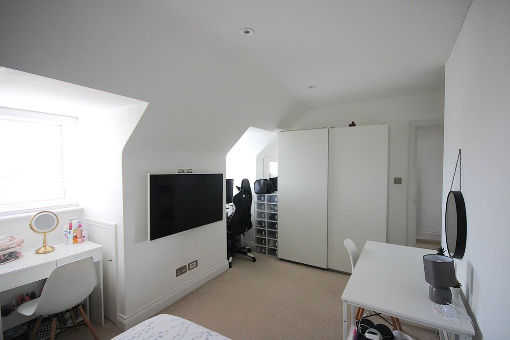 Additional image 13 of 3 bed flat for saleVal Plaisant, St Helier JE2