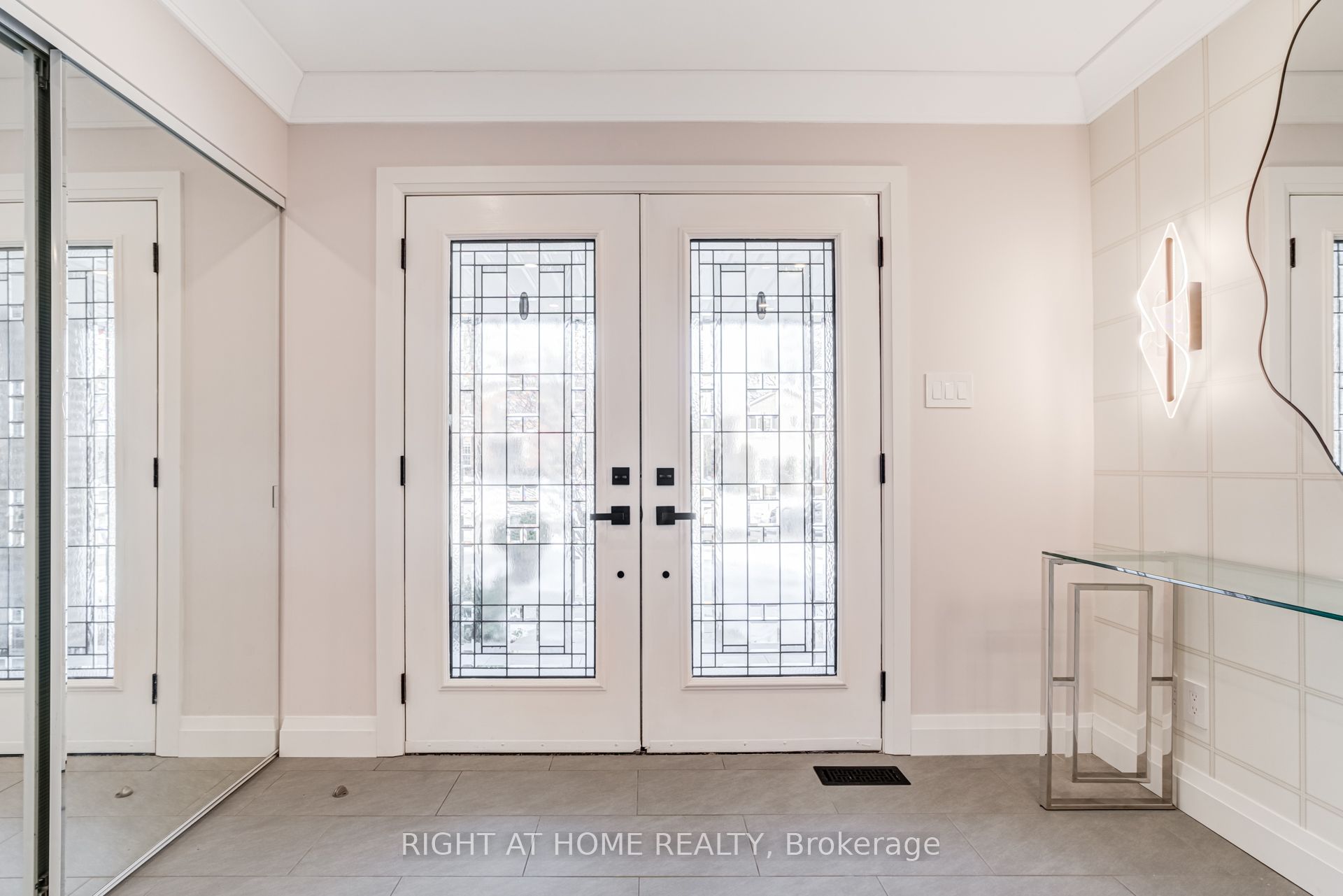 Additional image 3 of 1320 Monmouth Drive, Burlington, ON, L7P 3J6