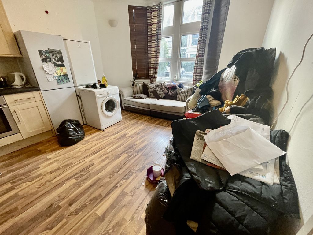 Additional image 7 of 6 bed block of flats for saleConnaught Road, Cardiff CF24