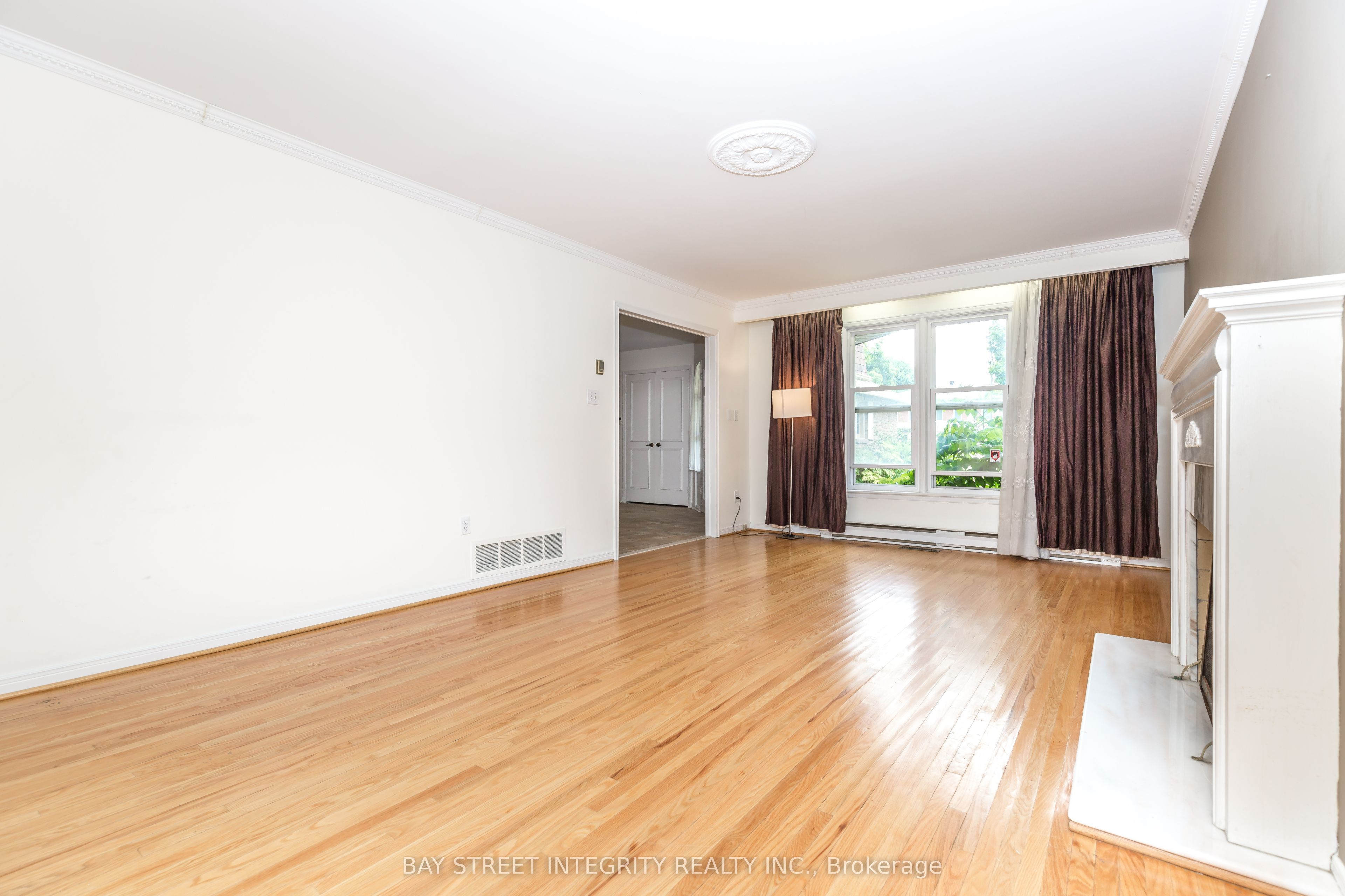 Additional image 6 of 70 Mossgrove Trail, Toronto, ON, M2L 2W3