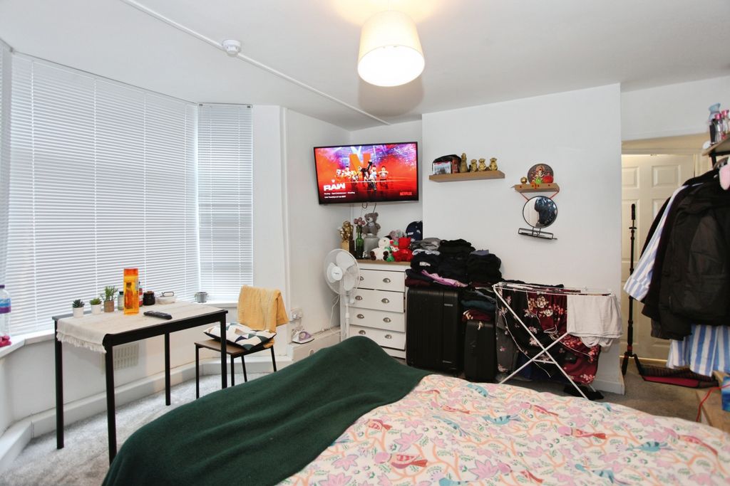Additional image 20 of 5 bed end terrace house for saleCaerleon Road, Newport NP19