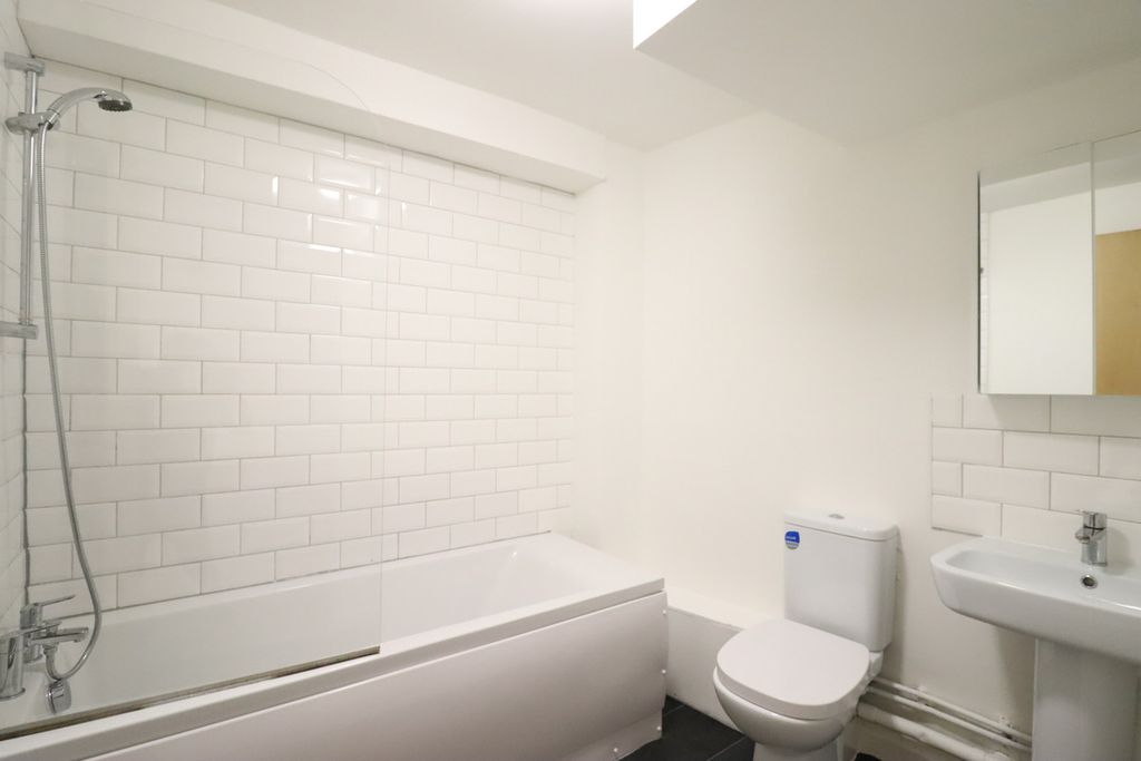 Additional image 16 of 2 bed flat for saleTudor Street, Cardiff CF11