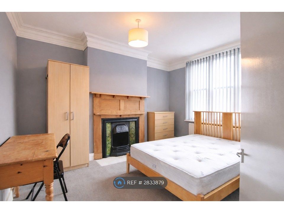 5 bed shared accommodation to rentLytham Road, Leicester LE2 photo 2