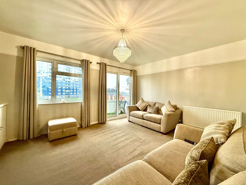 Additional image 4 of 2 bed flat for saleShakespeare Crescent, Newport NP20