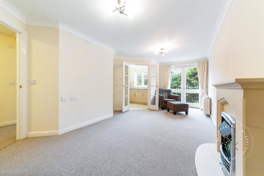 Additional image 5 of 1 bed flat for salePritchard Court, Cardiff Road, Llandaff, Cardiff CF5