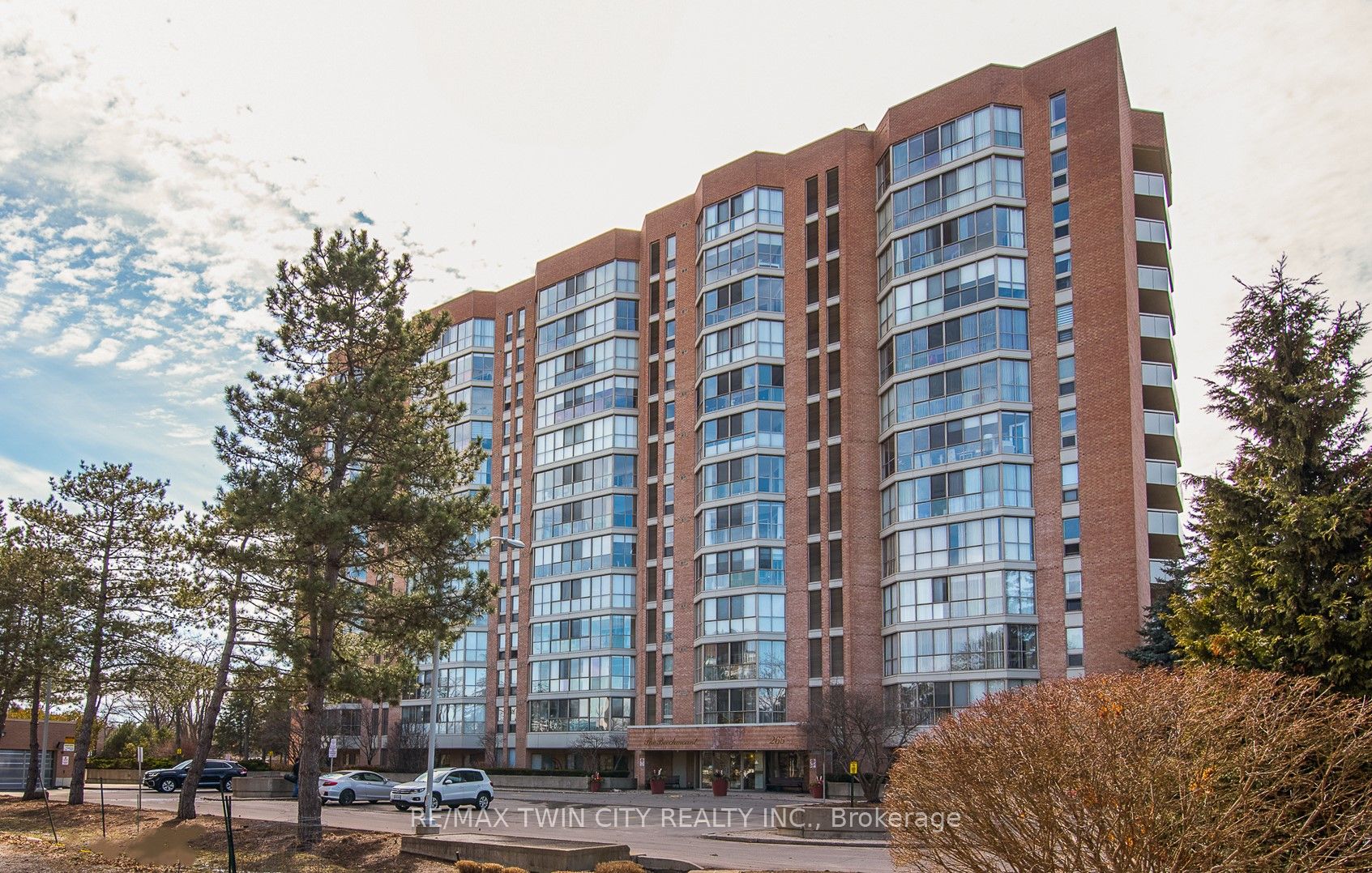 Additional image 2 of 705-265 Westcourt Place, Waterloo, ON, N2L 6E4