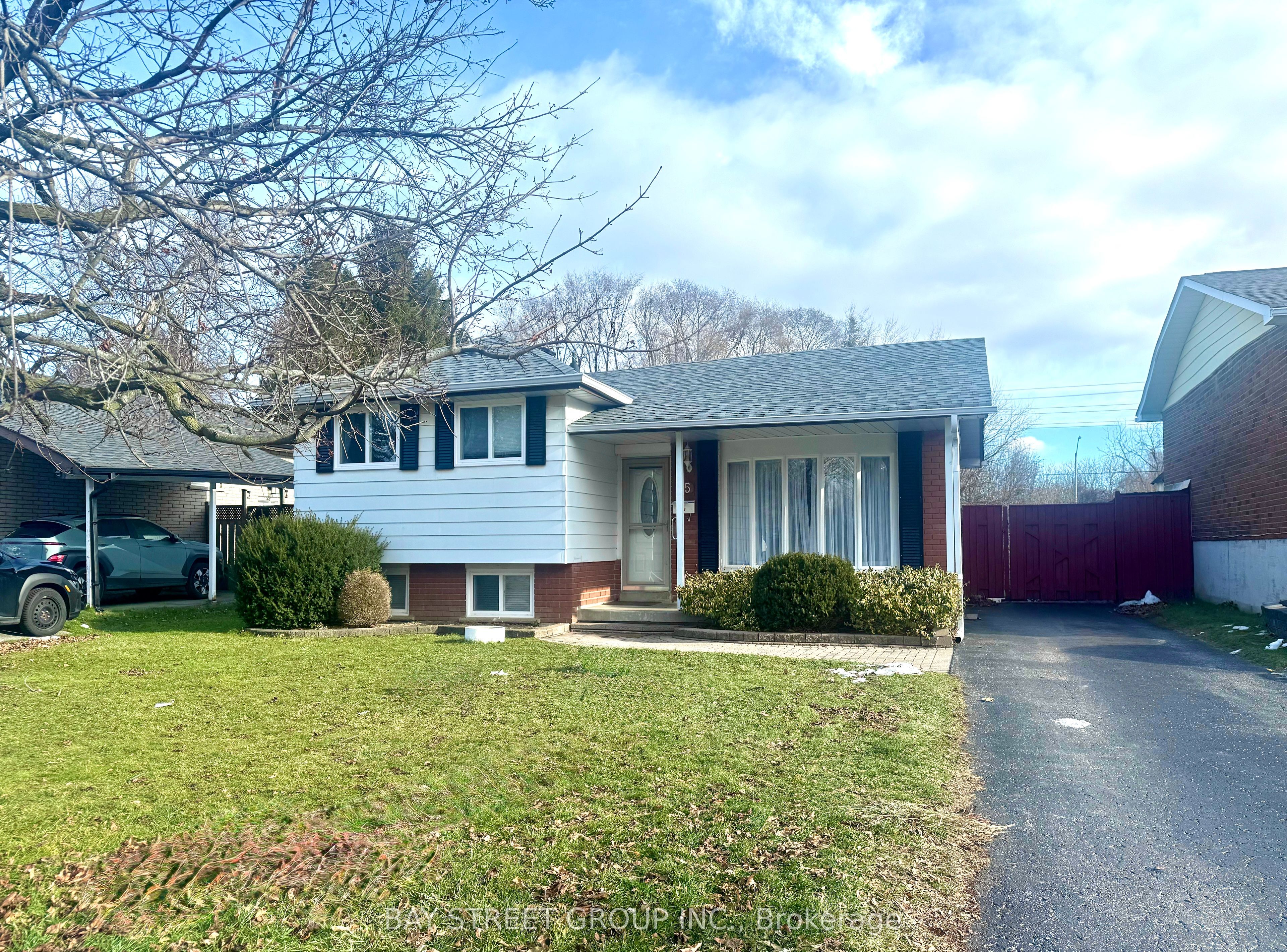 55 Taylor Road, Ajax, ON, L1S 2X5 photo 2