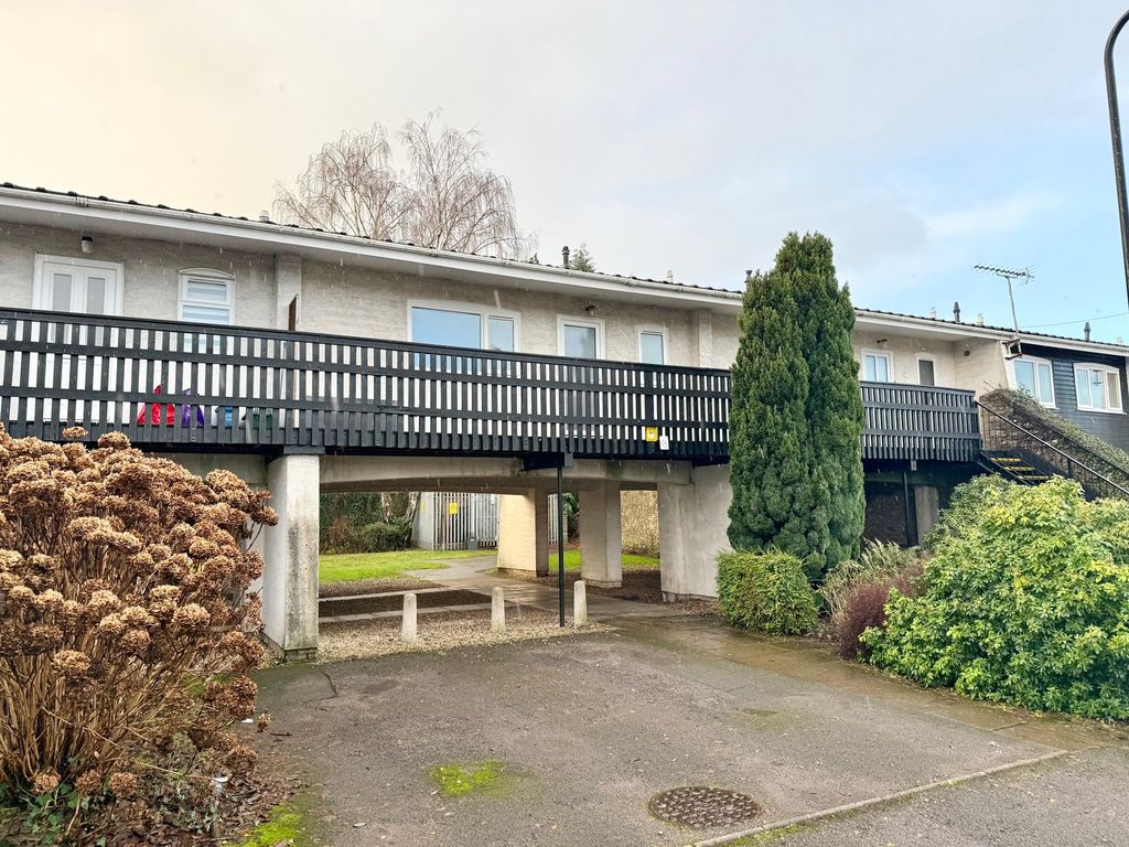 1 bed flat for saleFour Ash Court, Usk NP15
