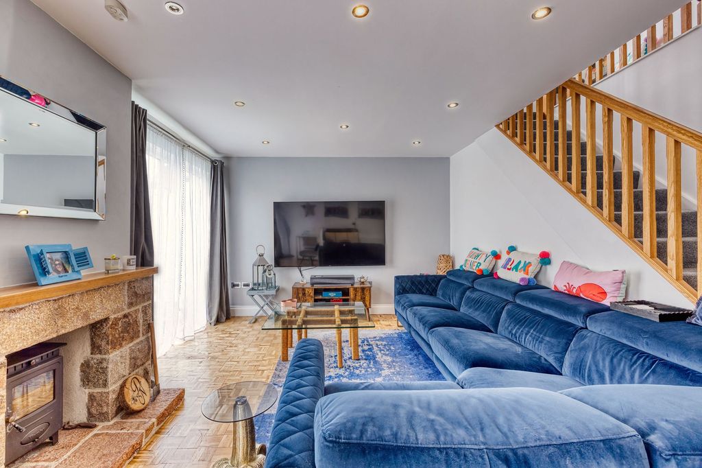 Additional image 9 of 4 bed semi-detached house for sale13 Nomond Avenue, St Helier JE2