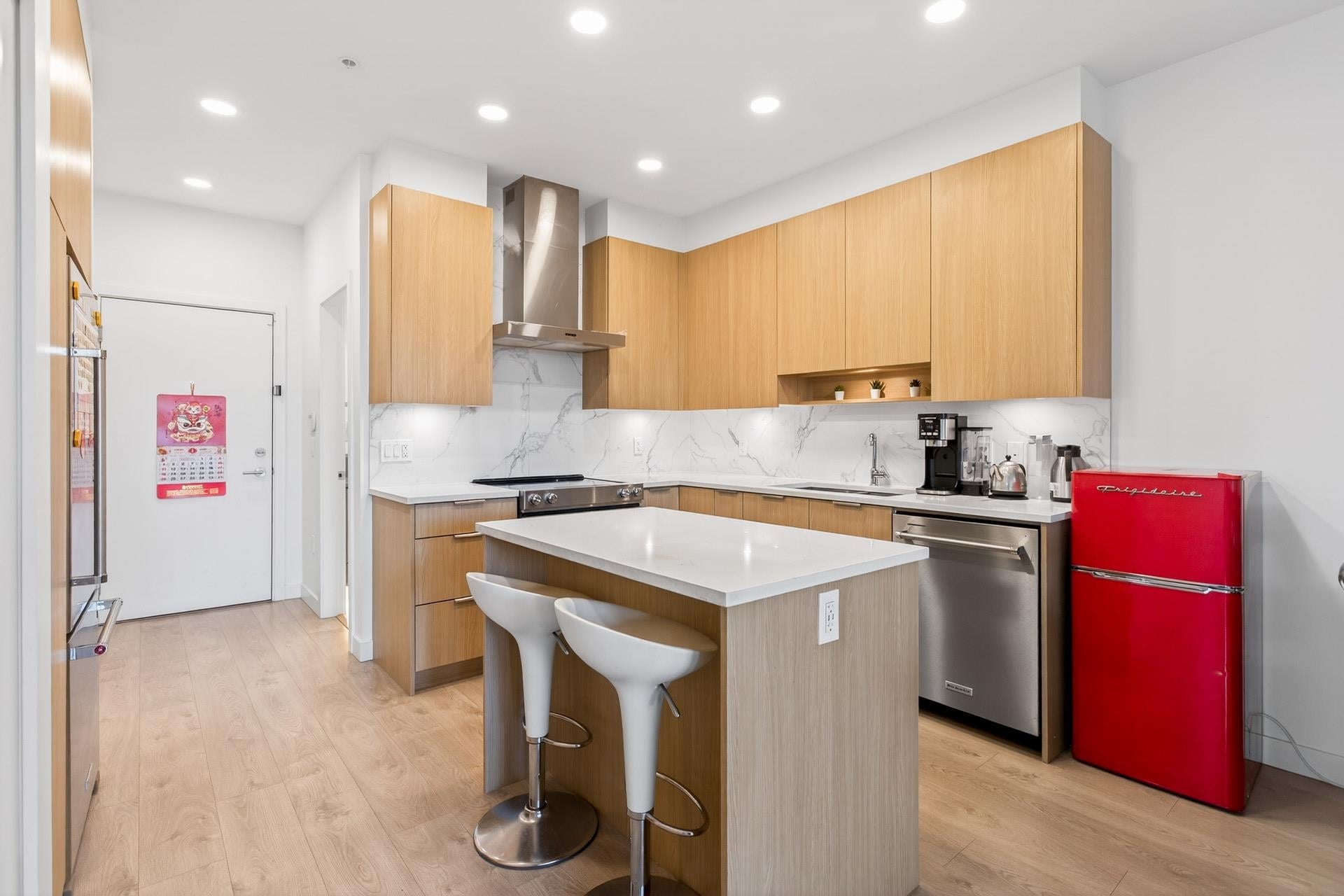 Additional image 6 of 210-7123 11th Avenue, Burnaby, BC, V3N 0J6