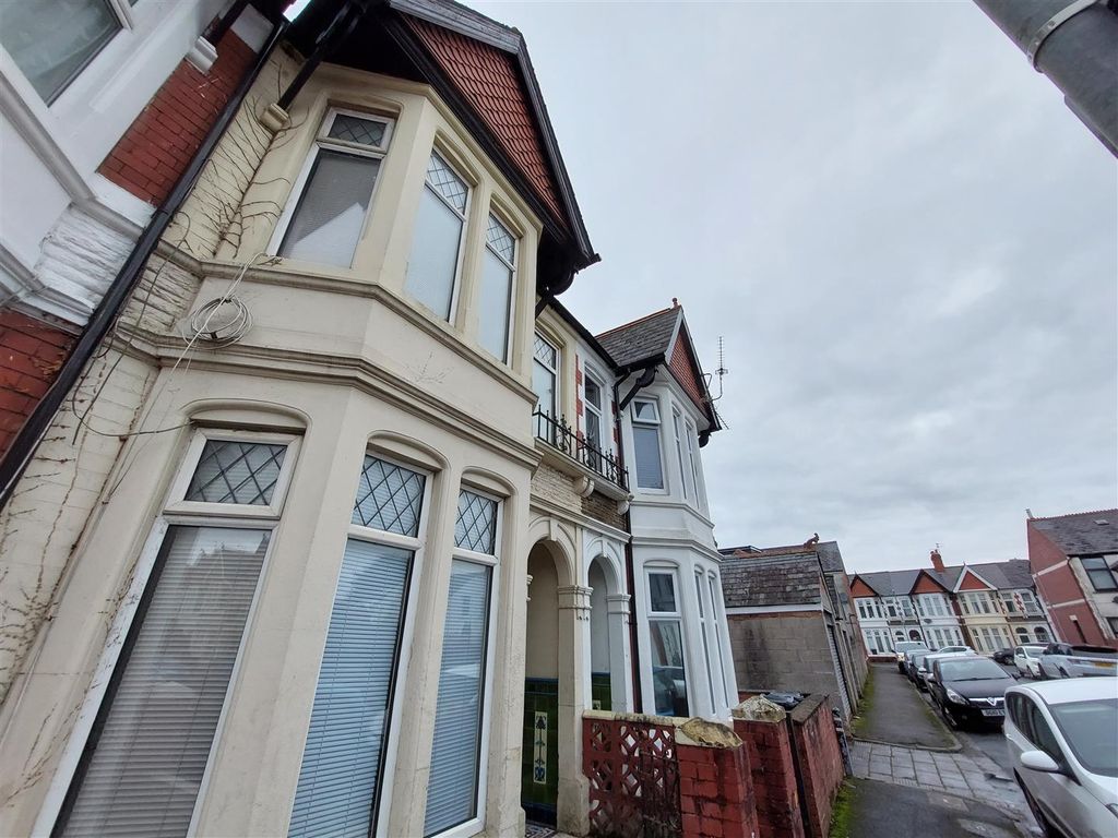 4 bed property for saleHeathfield Place, Cardiff CF14