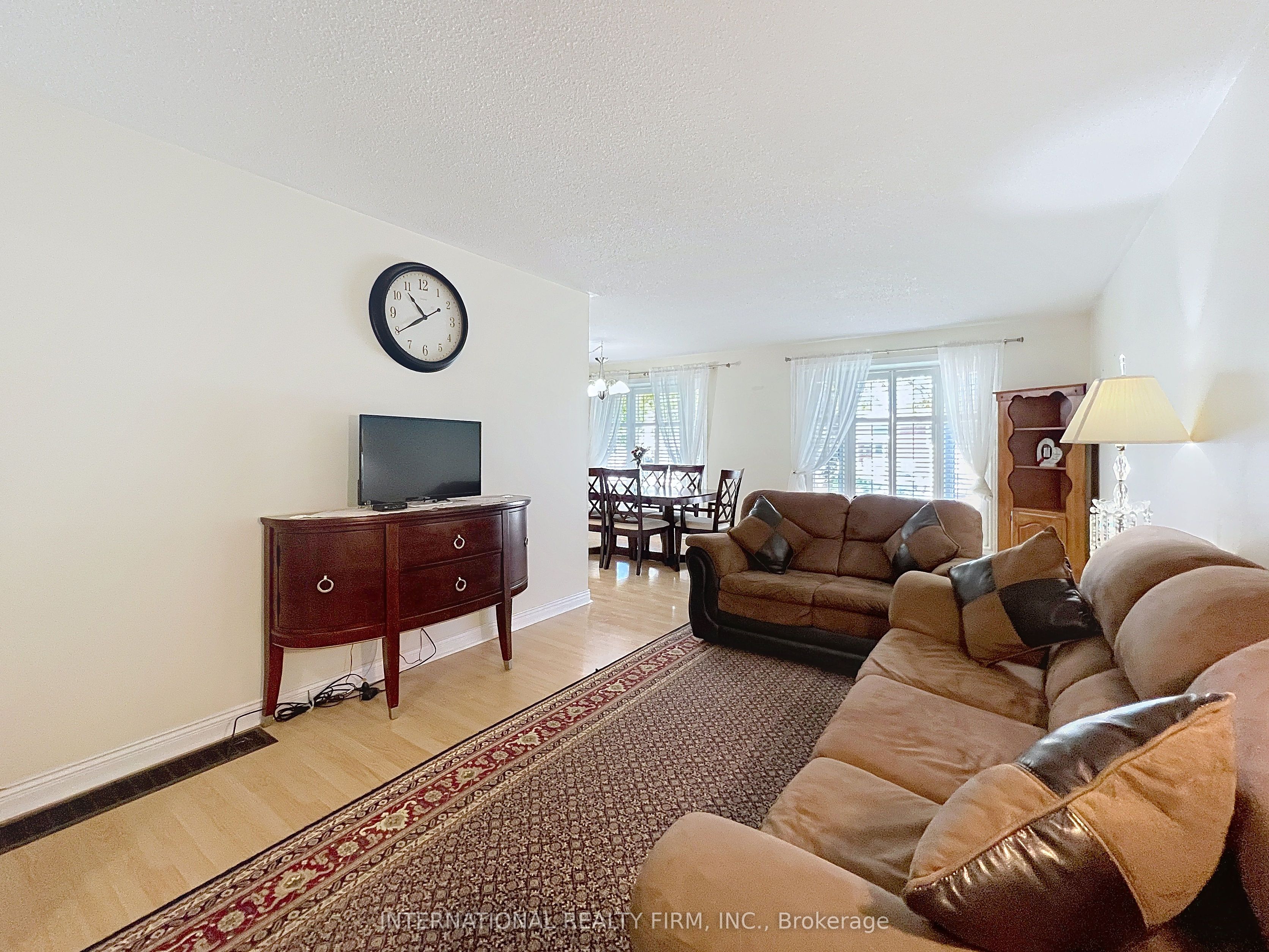 Additional image 4 of 3602 Dunrankin Drive, Mississauga, ON, L4T 1V9