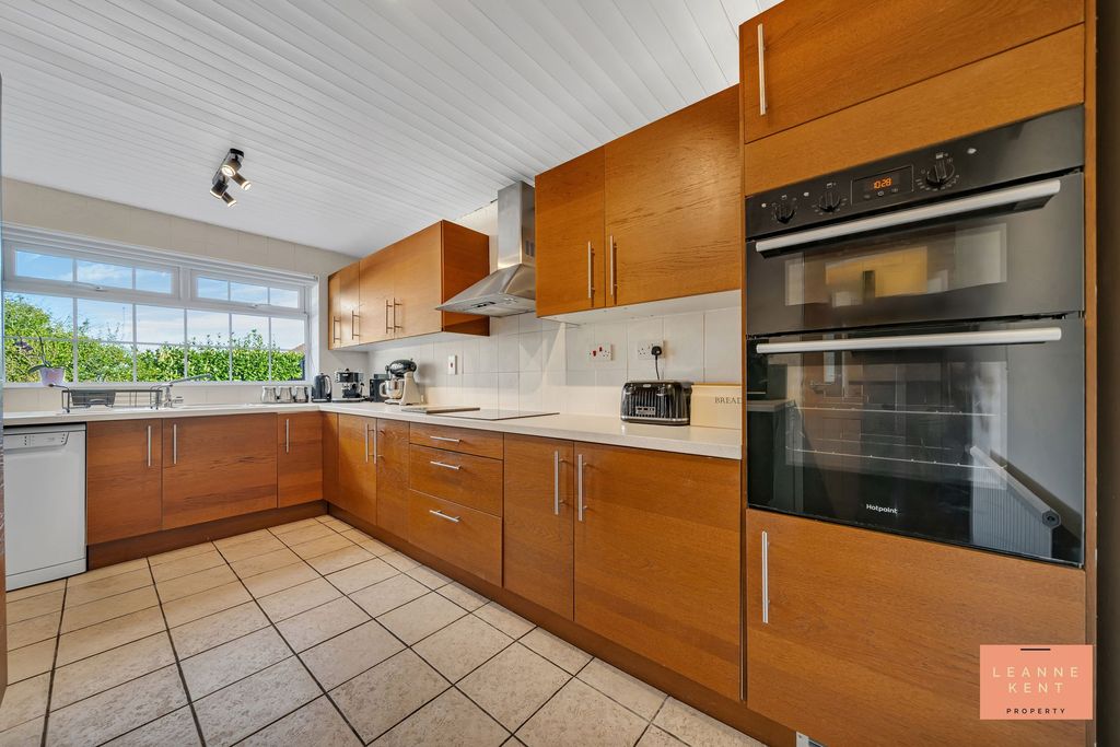 Additional image 4 of 6 bed detached house for saleWatford Road, Caerphilly CF83