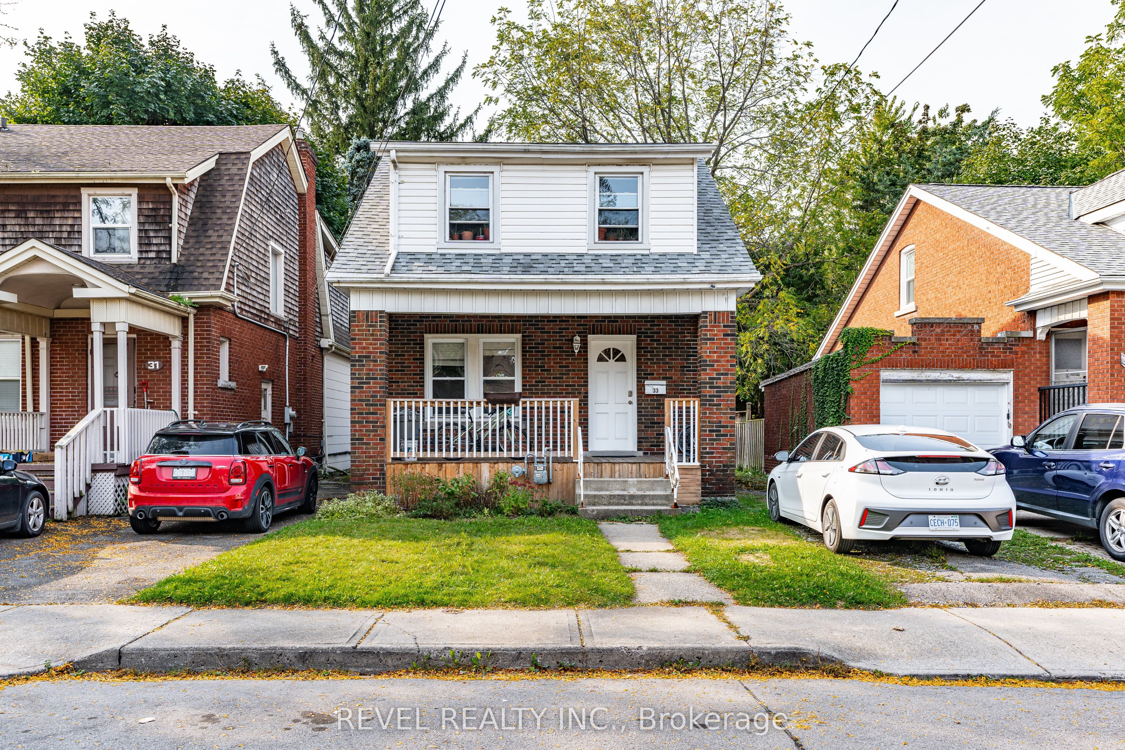 33 Cline Avenue N, Hamilton, ON, L8S 3Z3