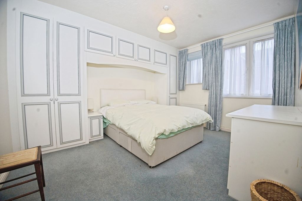 Additional image 10 of 2 bed flat for saleHalliard Court, Barquentine Place, Cardiff CF10