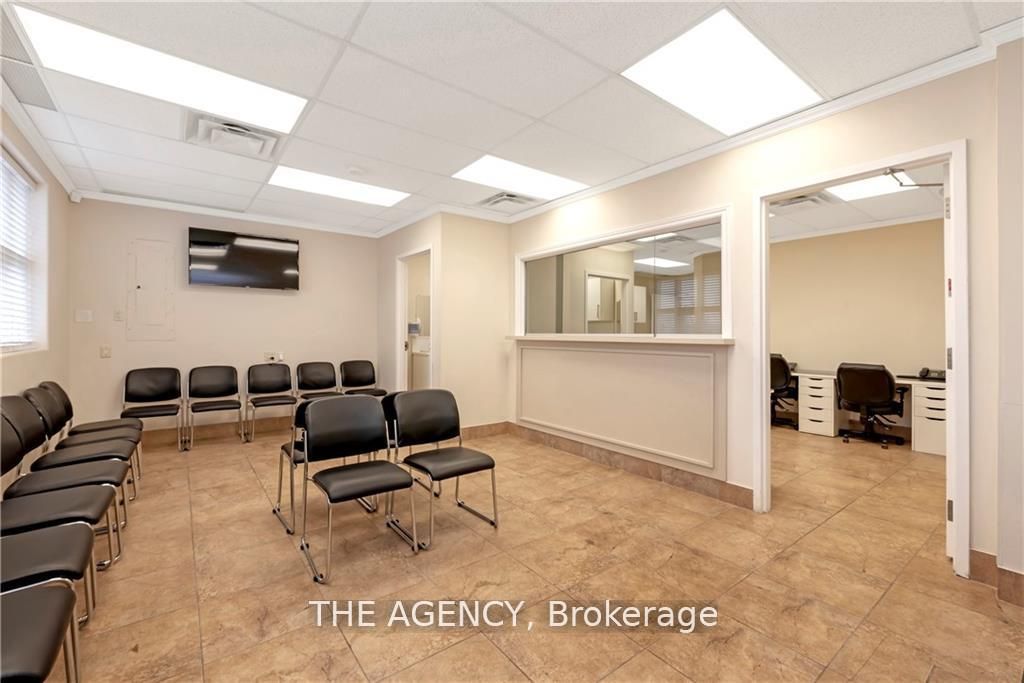 Additional image 4 of 574 Upper James Street, Hamilton, ON, L9C 2Y6