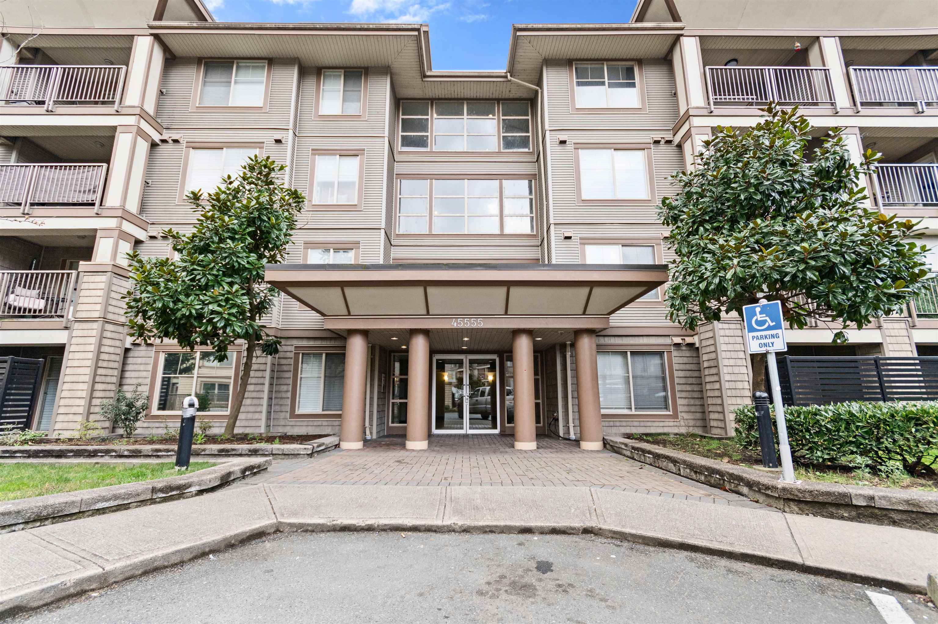 108-45555 Yale Road, Chilliwack, BC, V2P 0A9