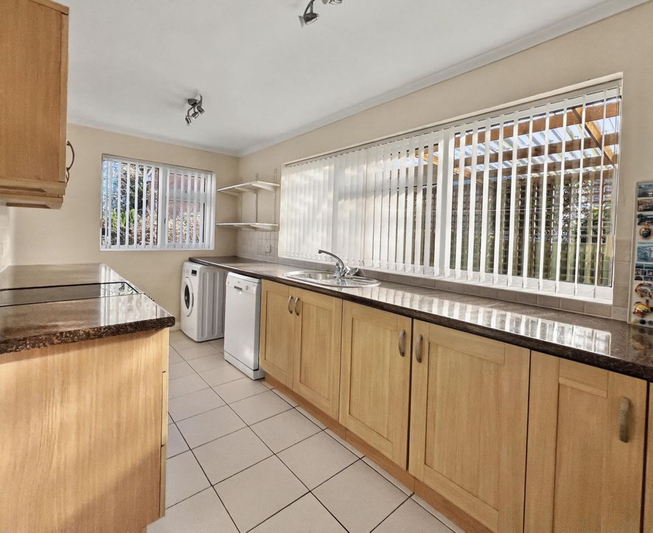 2 bed bungalow for saleModernised, Spacious Bungalow, 7 Gwentlands Close, Chepstow NP16 photo 5