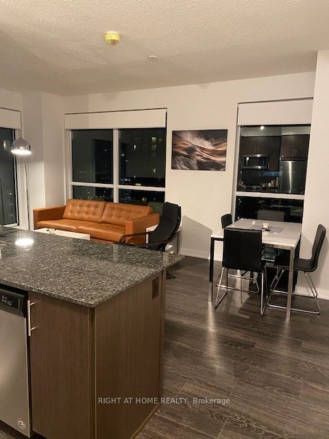 2918-4055 Parkside Village Drive, Mississauga, ON, L5B 0K8