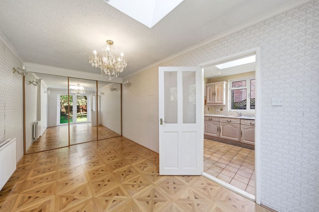 Additional image 10 of 5 bed semi-detached house for saleLong Reach Road, Cambridge CB4