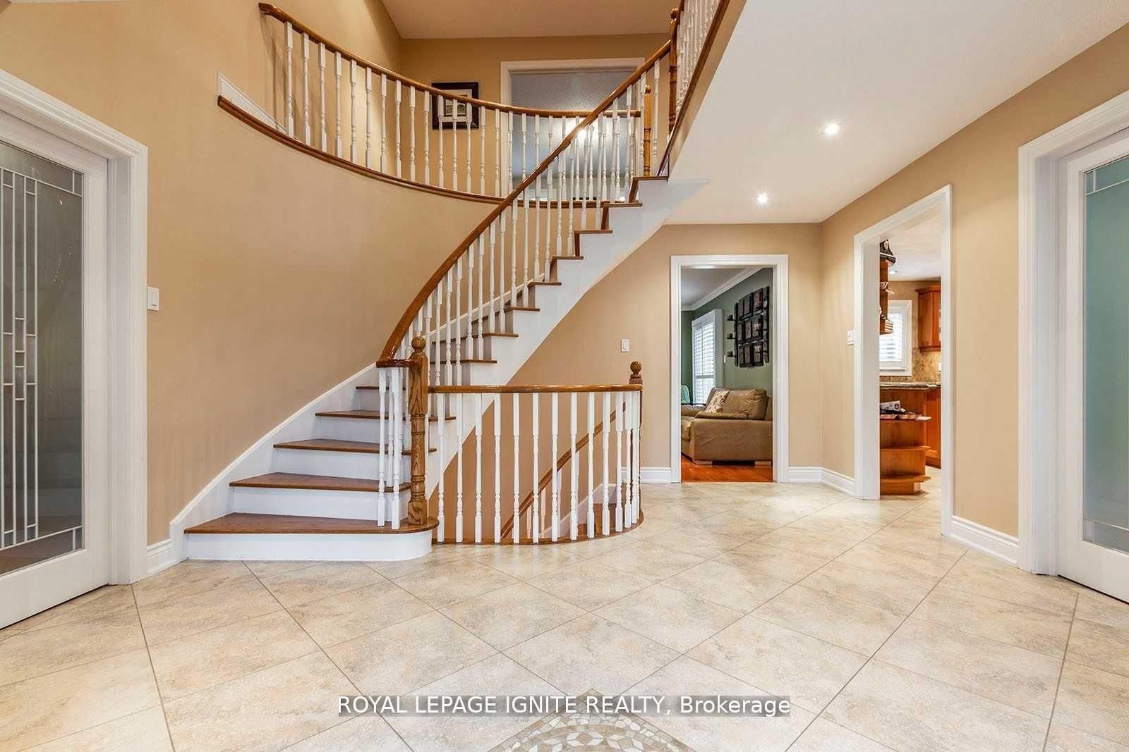 Additional image 4 of 16 Chalmers Court, Brampton, ON, L6Z 3G9