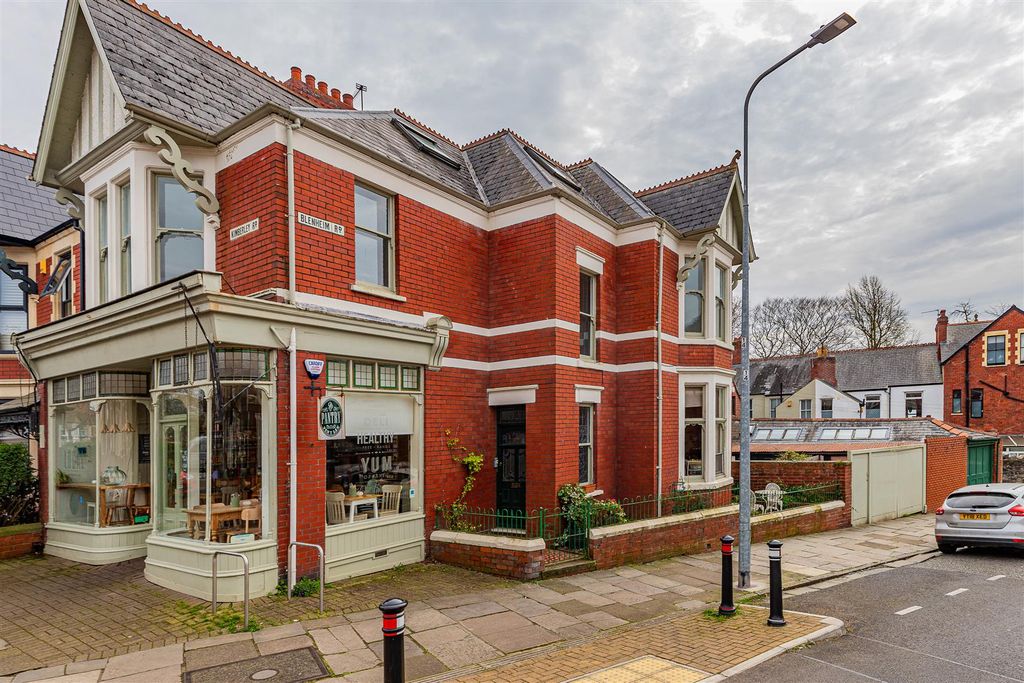 2 bed flat for saleKimberley Road, Penylan Cardiff CF23