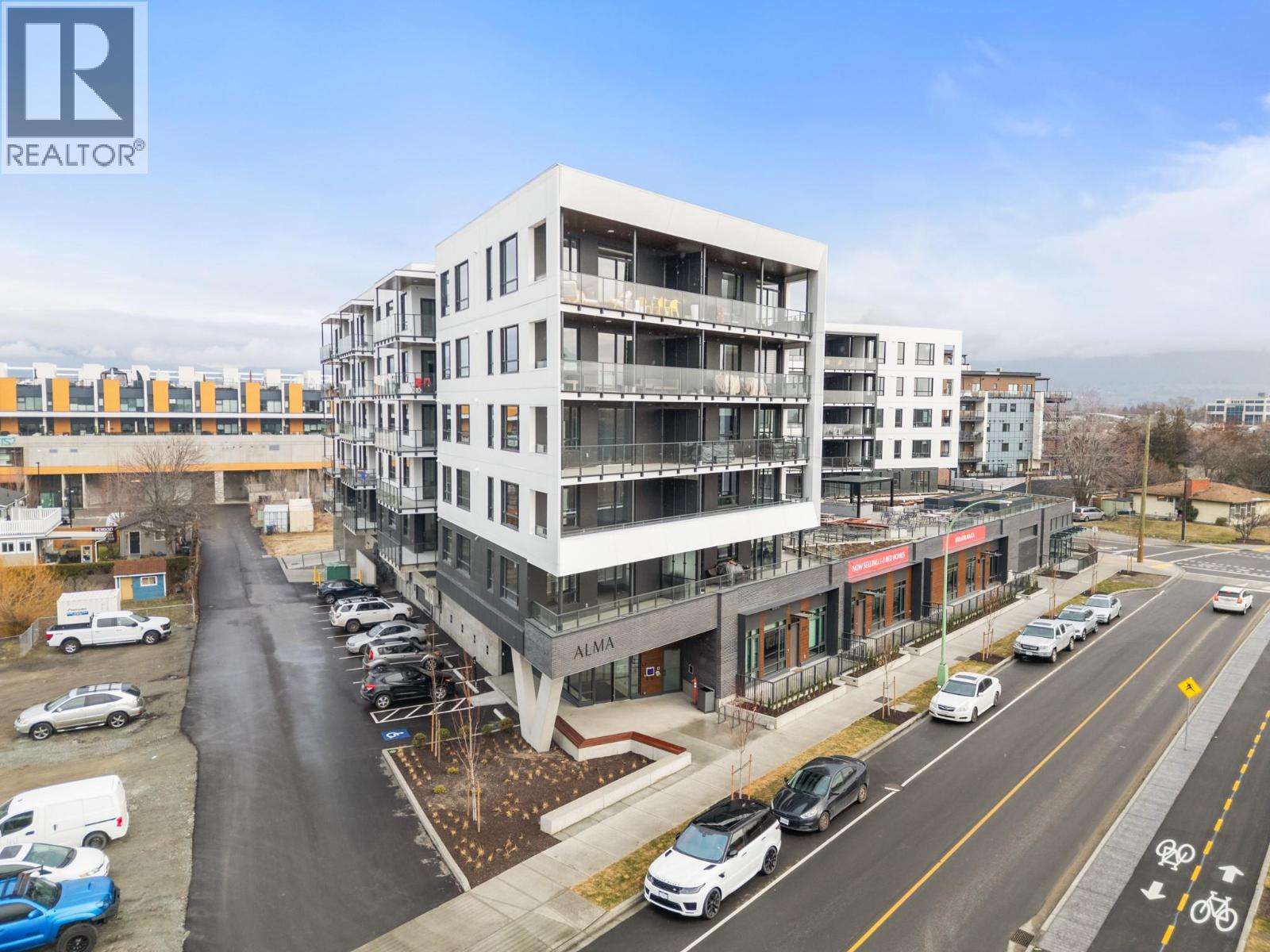 Additional image 2 of 204-3051 Abbott Street, Kelowna, BC, V1Y1G9
