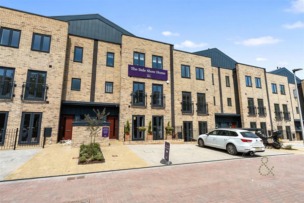 Additional image 73 of 5 bed town house for saleThe Dale, Parc Llandaf, Llantrisant Road, Llandaff, Cardiff CF5