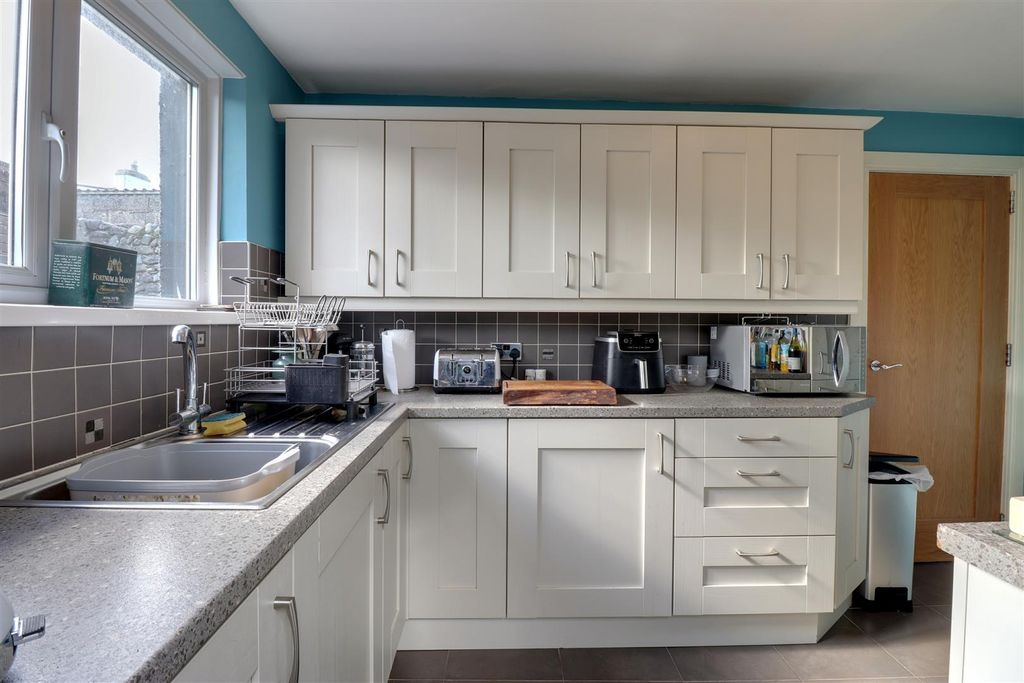 Additional image 9 of 3 bed cottage for sale3 Harbour Road, Ballyhalbert BT22
