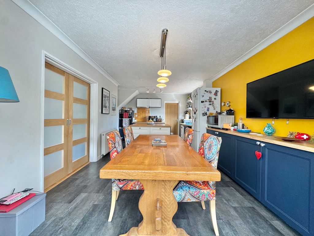Additional image 7 of 3 bed detached house for saleFields Park Avenue, Newport NP20