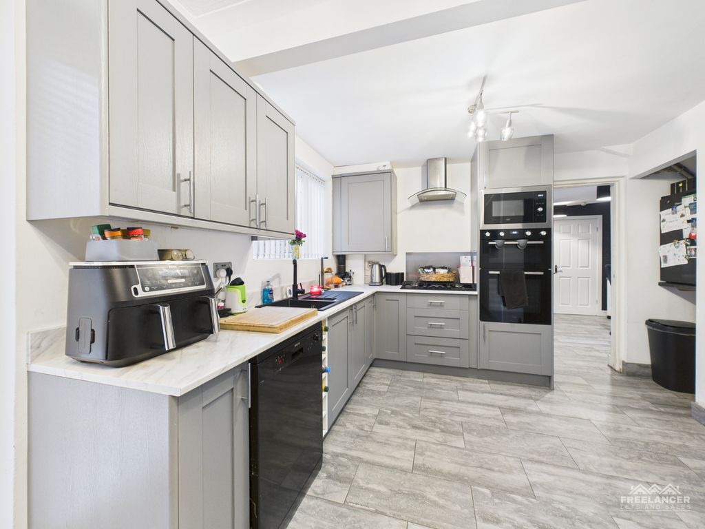 Additional image 5 of 3 bed semi-detached house for saleBrynglas Drive, Newport NP20