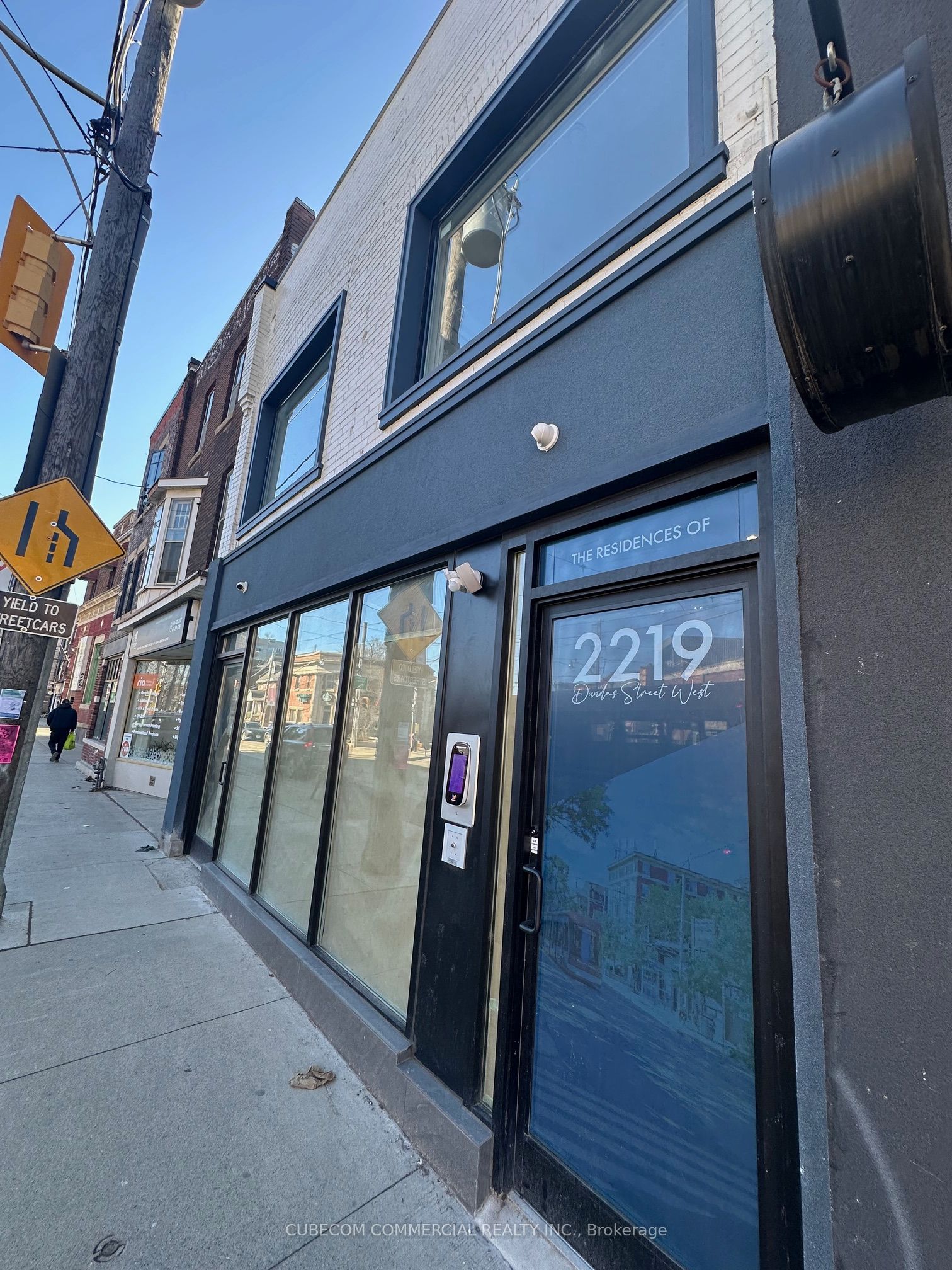 2219 Dundas Street W, Toronto, ON, M6R 1X6