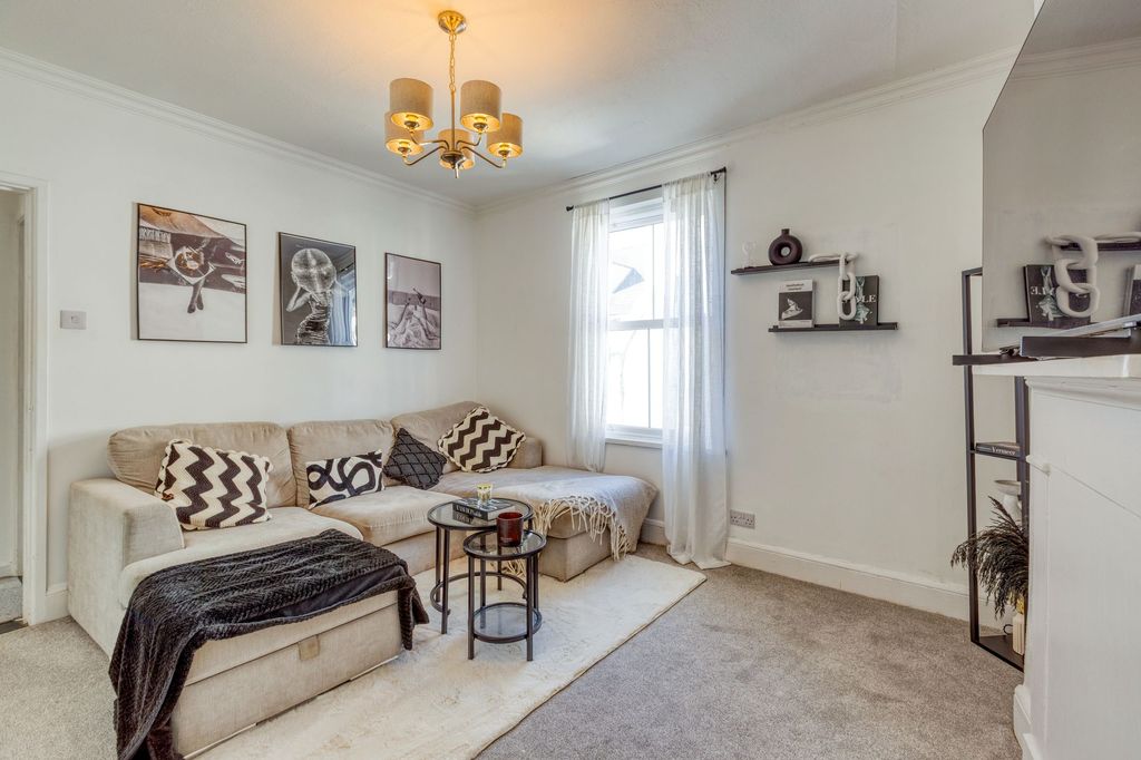 Additional image 13 of 2 bed flat for sale2B, 75 New Street, St Helier JE2