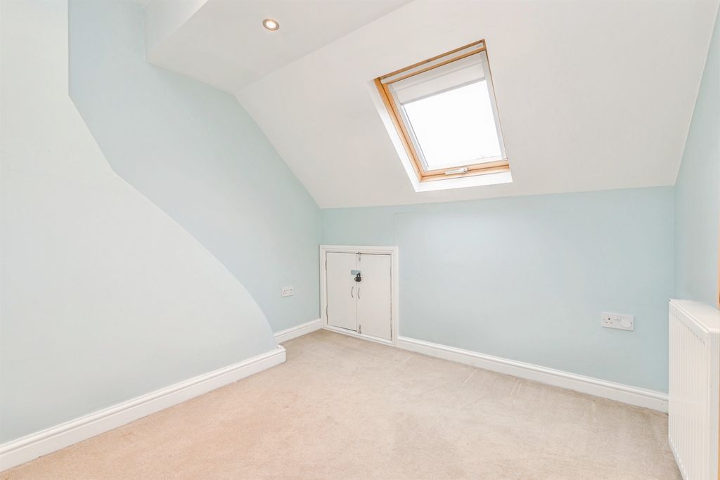 Additional image 14 of 3 bed flat for salePen-Y-Lan Road, Penylan, Cardiff CF23