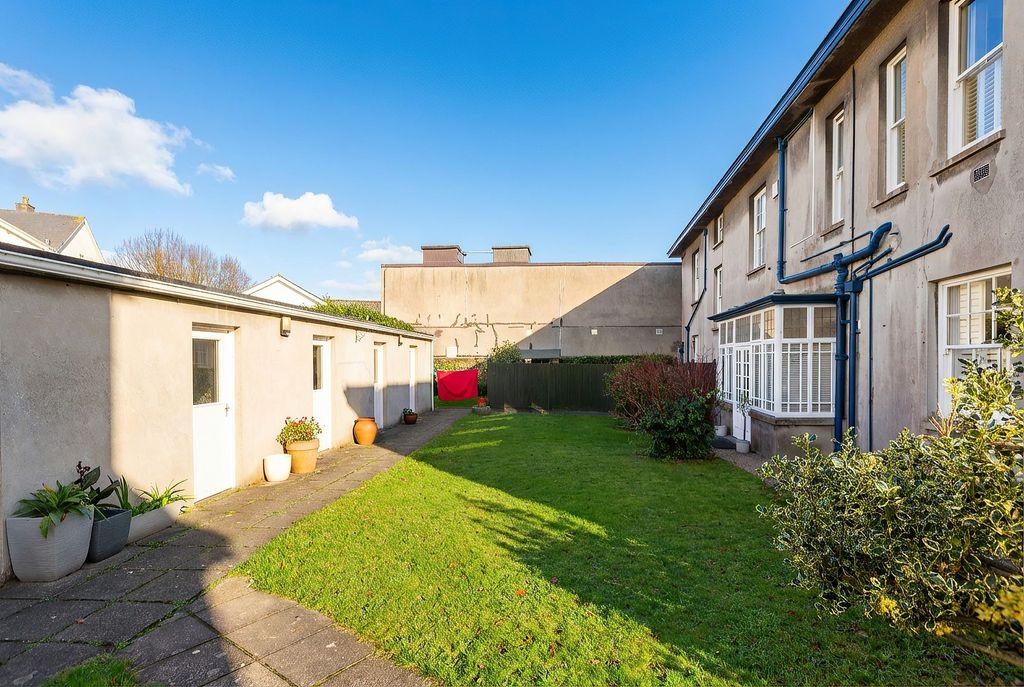 Additional image 4 of 2 bed flat for saleDon Road, St. Helier JE2