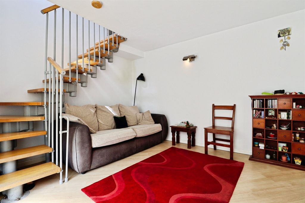 Additional image 2 of 2 bed semi-detached house for saleClive Road, Canton, Cardiff CF5