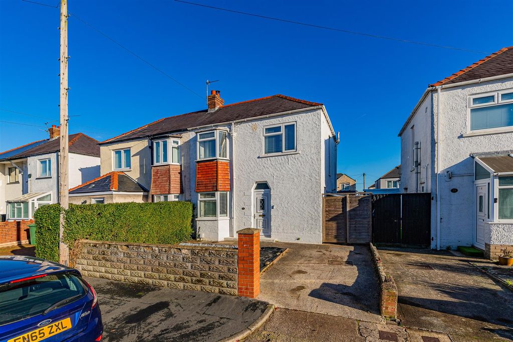 3 bed semi-detached house for saleColin Way, Cardiff CF5