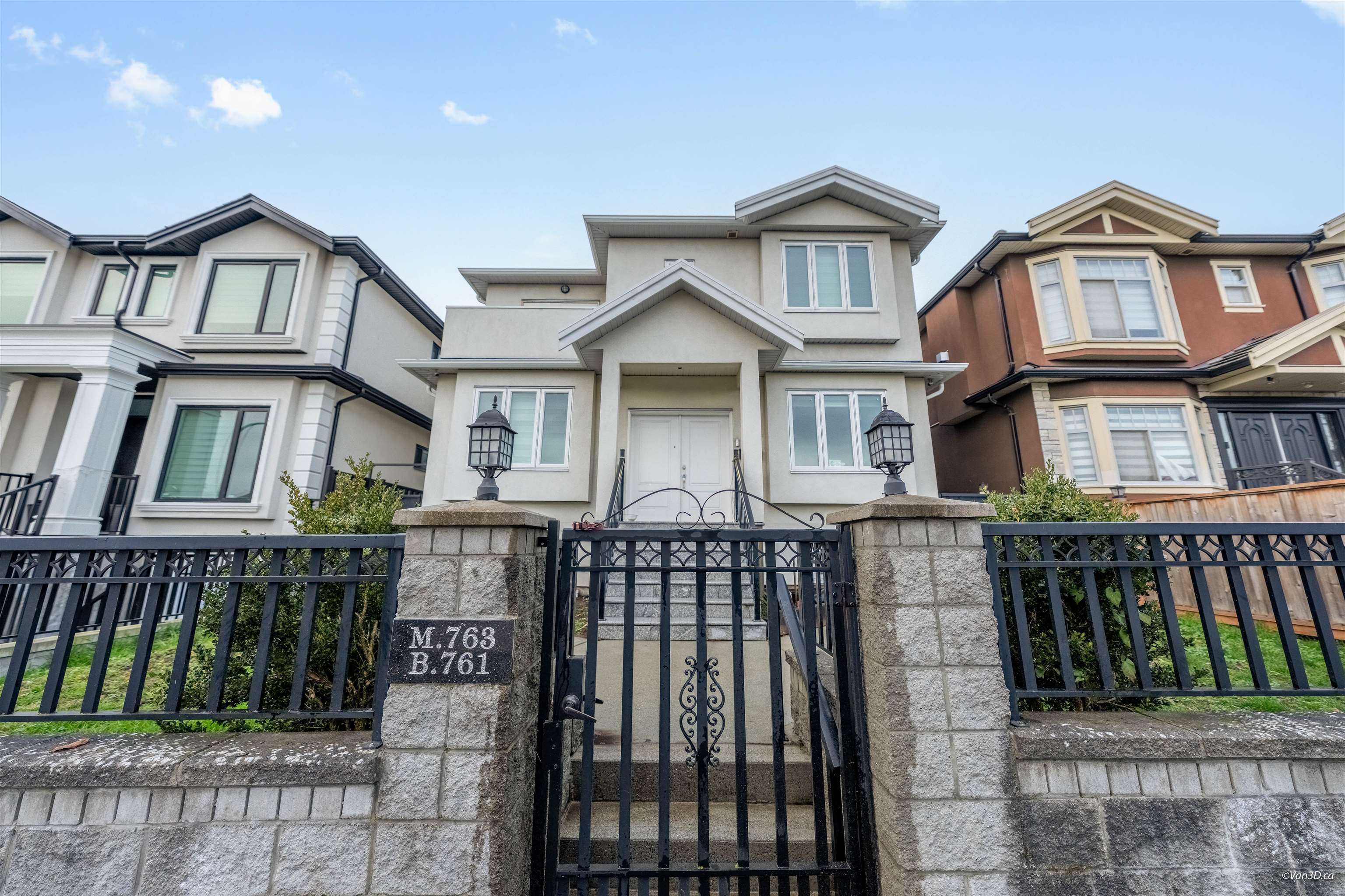 763 57th Avenue E, Vancouver, BC, V5X 1T3