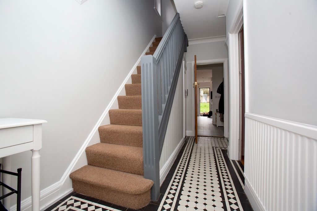 Additional image 12 of 3 bed semi-detached house for saleTy'r Y Sarn Road, Rumney, Cardiff CF3