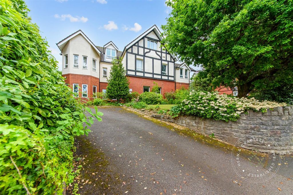 3 bed flat for saleSilverton, Fairwater Road, Llandaff, Cardiff CF5