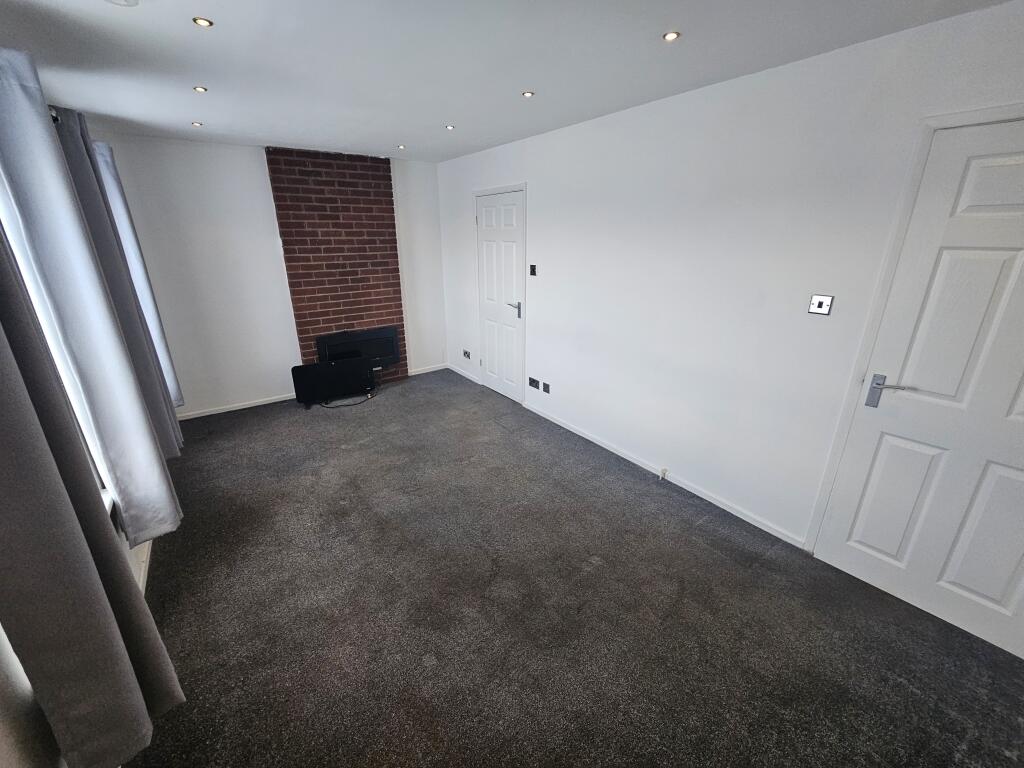 Apperley Way, Halesowen, B63