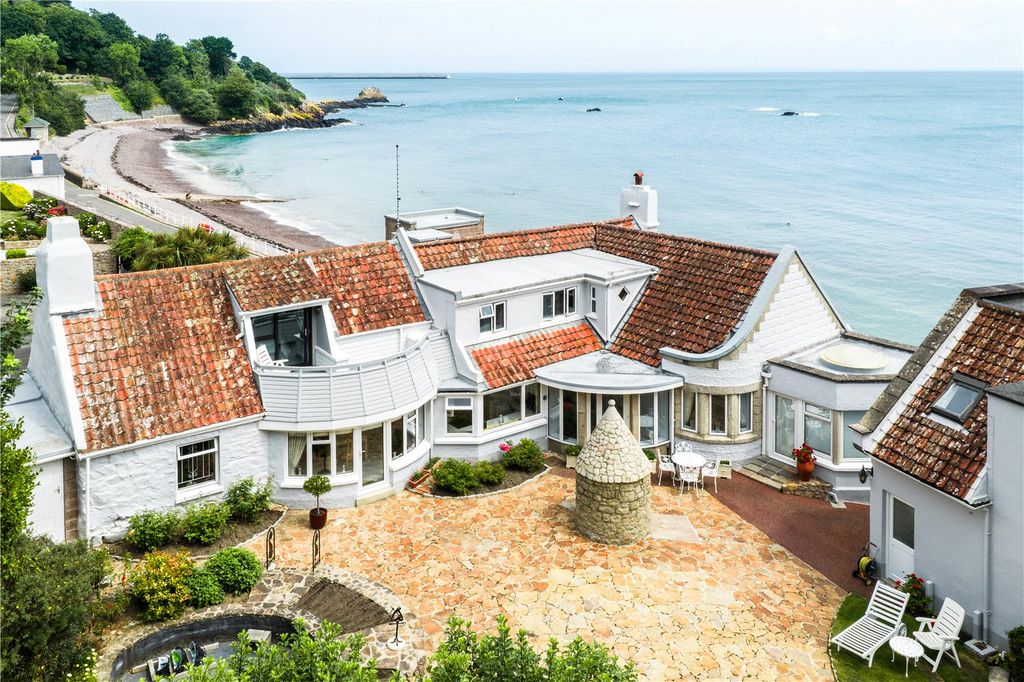 3 bed detached house for saleLa Route De La Cote, St. Martin, Jersey JE3
